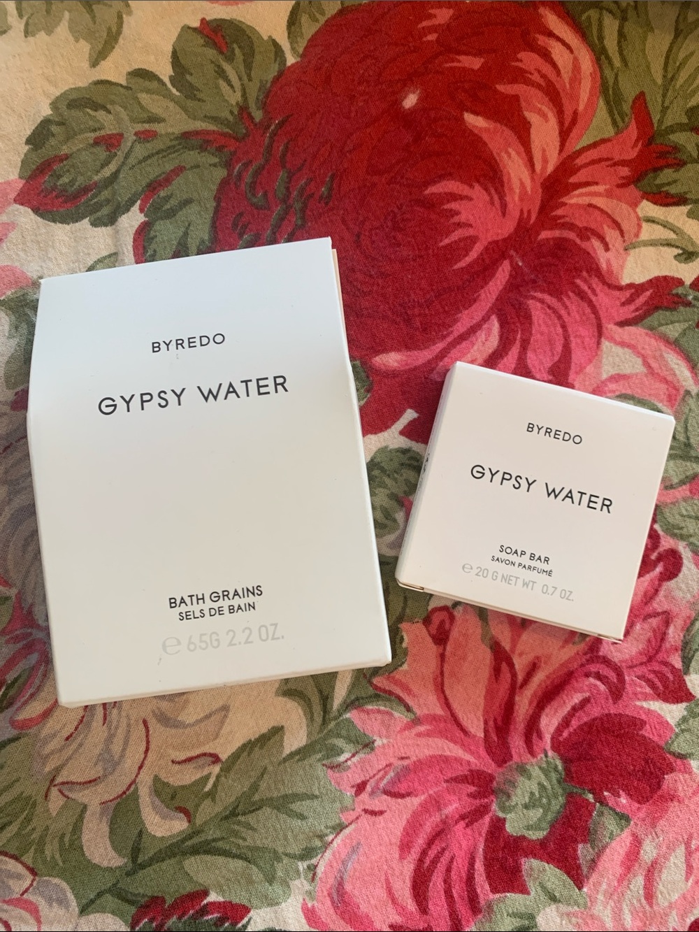 Byredo Gypsy Water Bath Grains & Soap Bar - White